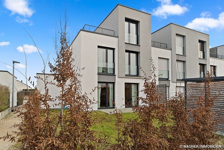 Neues Reihenmittelhaus, gepflegter Garten, ruhige Wohnlage, perfekt zur Vermietung an Amerikaner