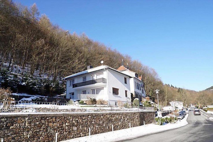 Au�enaufnahme bei sonnigem Wetter