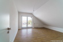 top floor bedroom Modernized, spacious house with garden and garage | WAGNER IMMOBILIEN