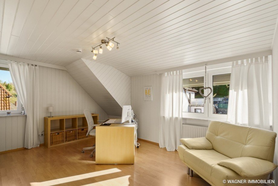 DG Zimmer Mehrfamilienhaus Wiesbaden