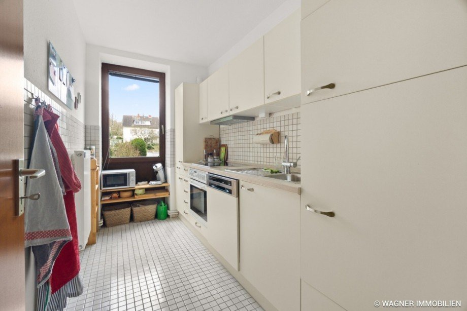 EBK inklusive Etagenwohnung Wiesbaden