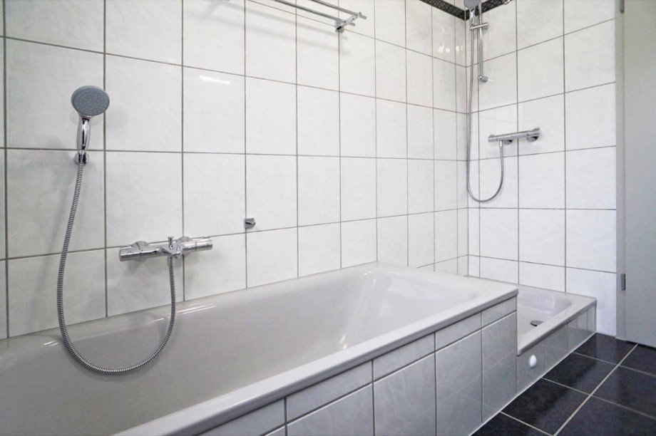 OG Hauptbad Maisonettewohnung Wiesbaden