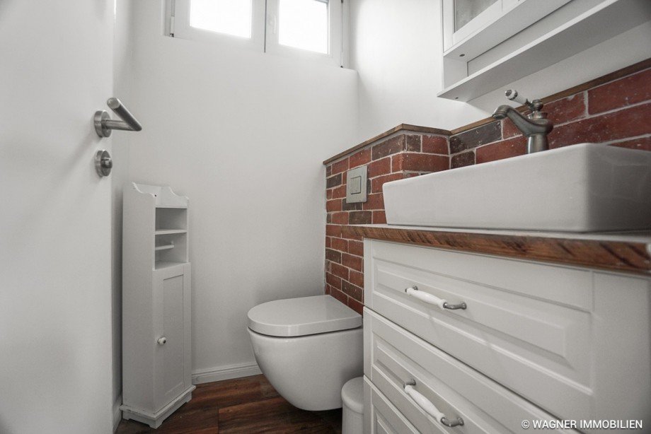 guest toilet Erdgeschosswohnung Taunusstein