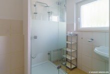 master bathroom Townhouse with garden and garage in quiet but central location  | WAGNER IMMOBILIEN