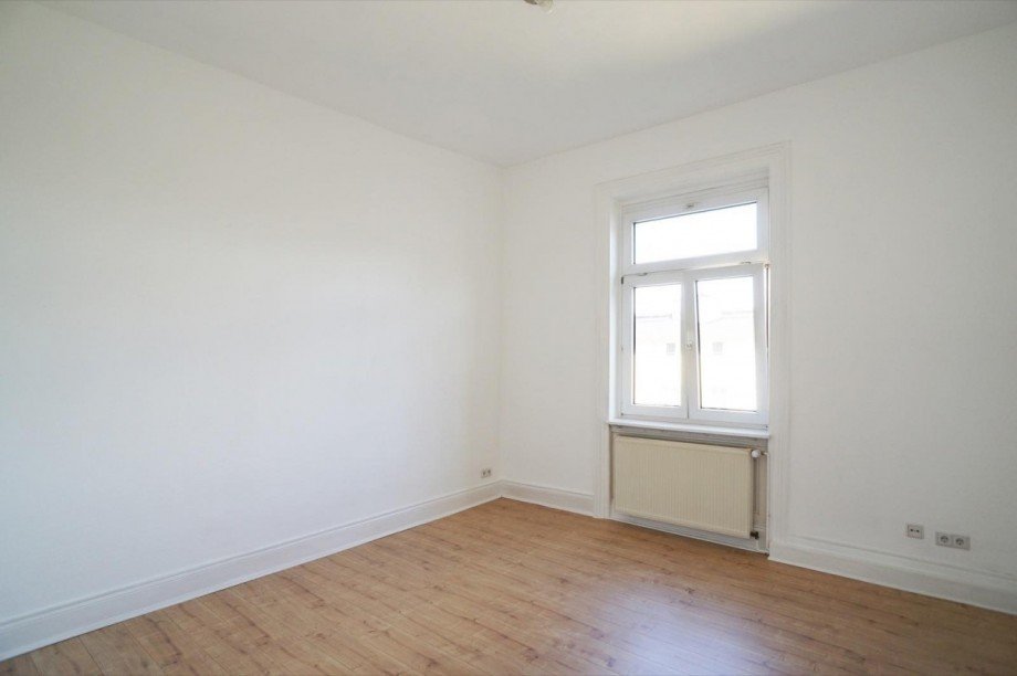 master bedroom Etagenwohnung Wiesbaden