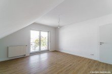 top floor bedroom Modernized, spacious house with garden and garage | WAGNER IMMOBILIEN