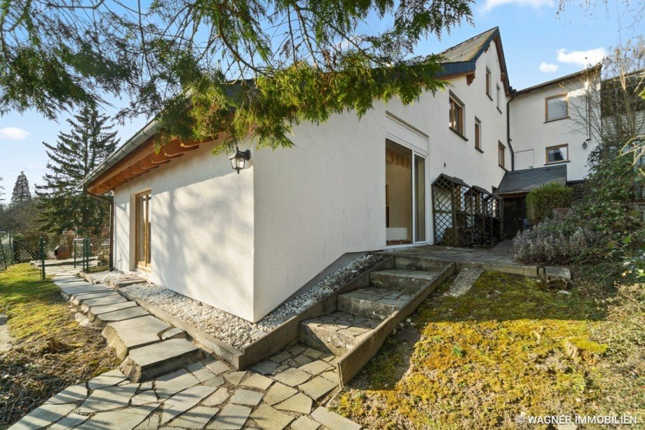 Seitenansicht Mehrfamilienhaus Bad Schwalbach