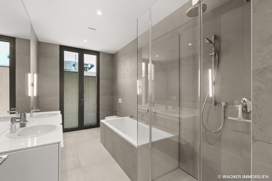 Badezimmer Erdgeschosswohnung Wiesbaden