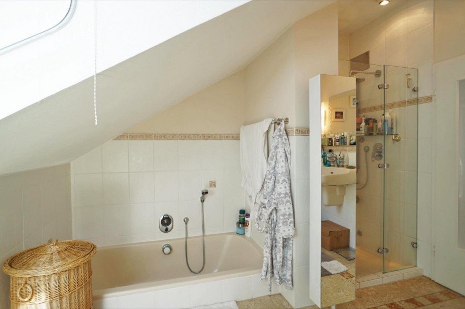 master bathroom Dachgeschosswohnung Wiesbaden
