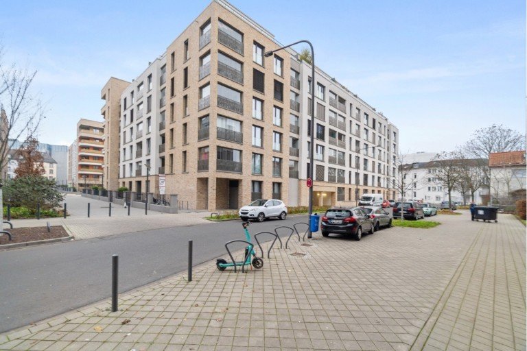 Au�enansicht Wohnanlage Frankfurt Etagenwohnung Neuwertige Wohnung in Frankfurt-Gallus mit TG-Platz, inkl. EBK | WAGNER IMMOBILIEN