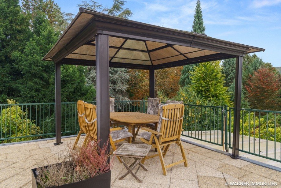 gazebo Etagenwohnung Walluf