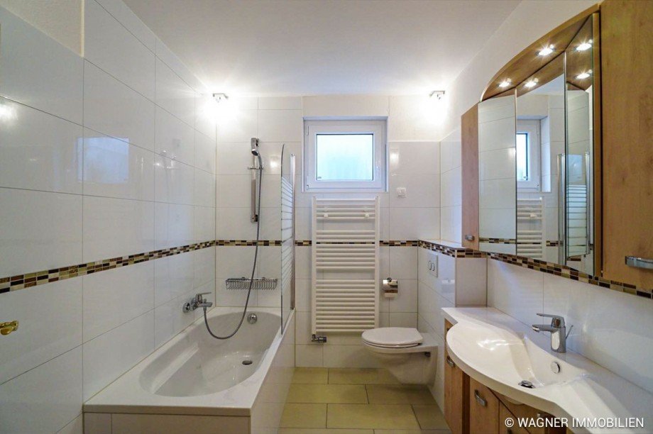 bathroom 2 Einfamilienhaus Wiesbaden