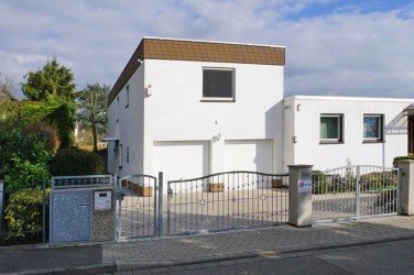 Hauptbild Modernes, kleines Haus mit EBK und Garage in begehrter Lage | WAGNER IMMOBILIEN