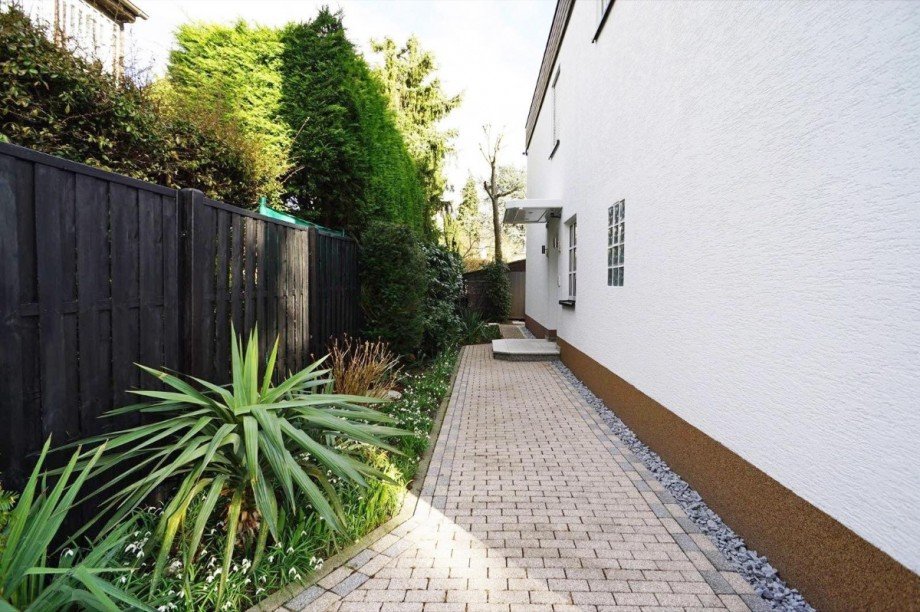 Eingangsseite Maisonettewohnung Wiesbaden