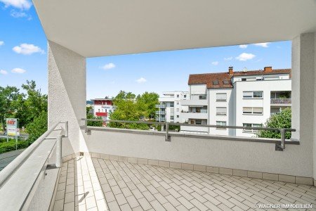 Hauptbild Attraktiv geschnittene Wohnung mit EBK, Balkonen und TG-Platz in WI-Sdost | WAGNER IMMOBILIEN