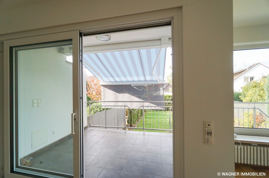 exit to the terrace Doppelhaush�lfte Wiesbaden