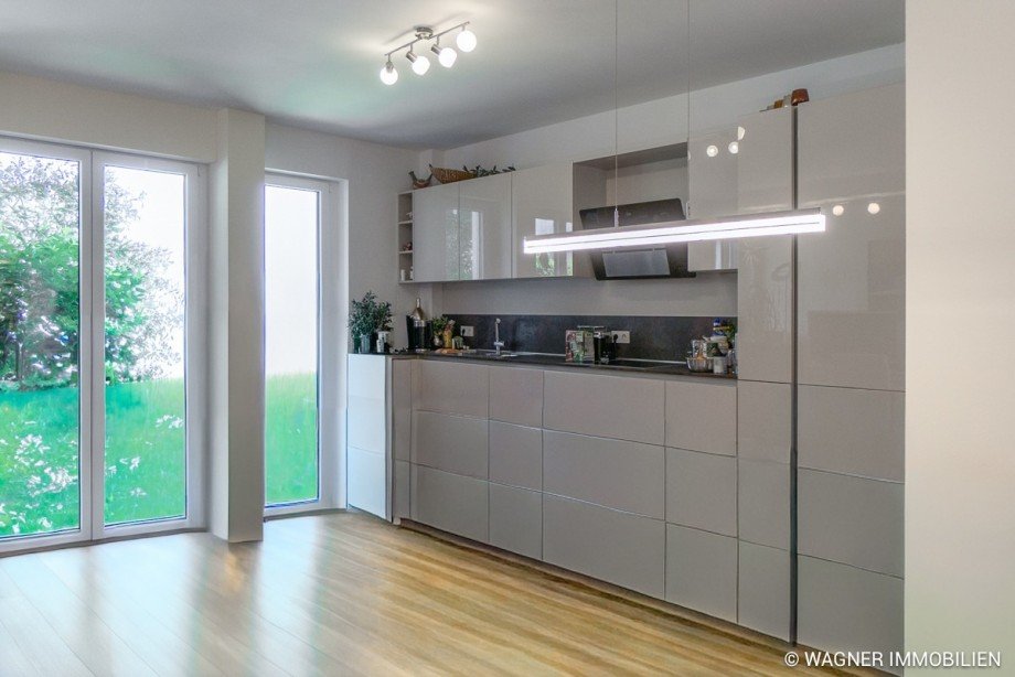 built-in kitchen Etagenwohnung Wiesbaden