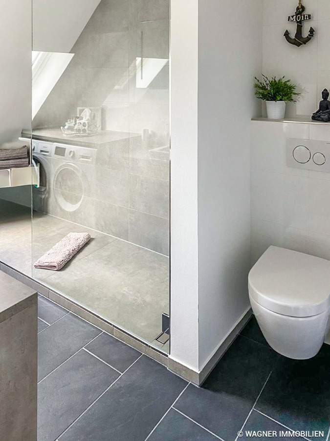 Hauptbad Maisonettewohnung Walluf