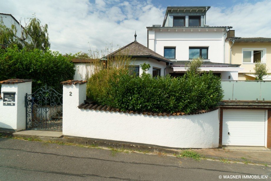 exterior view Doppelhaushlfte Taunusstein