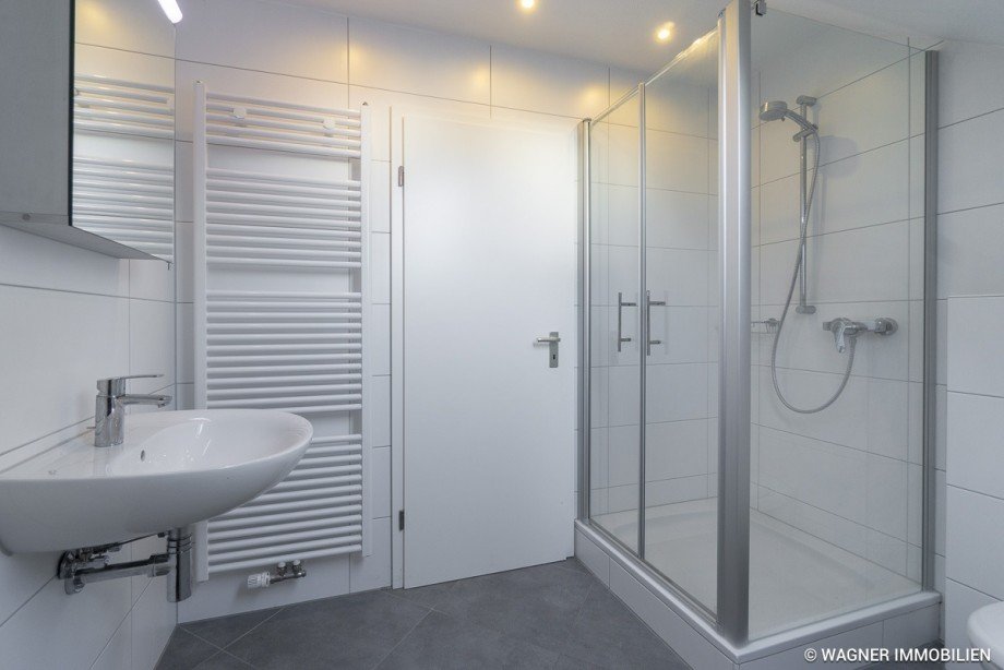 top floor bathroom Einfamilienhaus Wiesbaden