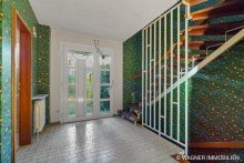 Eingangsbereich Renovierungsbed�rftige Doppelhaush�lfte in Nordenstadt | WAGNER IMMOBILIEN