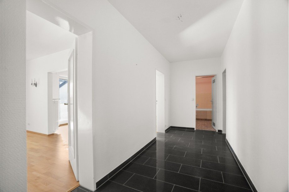 Flur Erdgeschosswohnung Wiesbaden