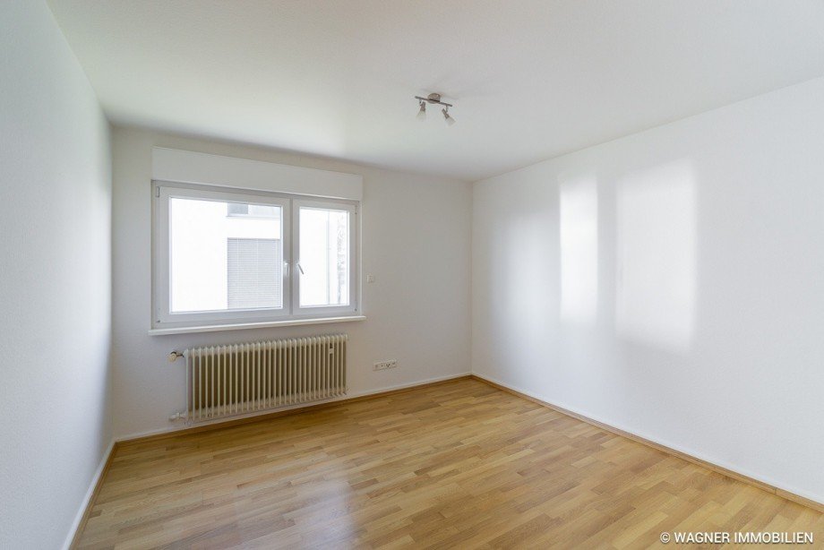 2nd floor bedroom Einfamilienhaus Wiesbaden