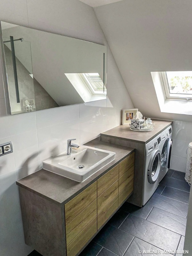 Hauptbad Maisonettewohnung Walluf