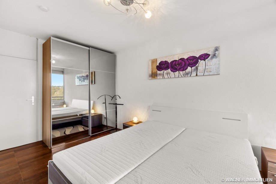 master bedroom Maisonettewohnung Wiesbaden