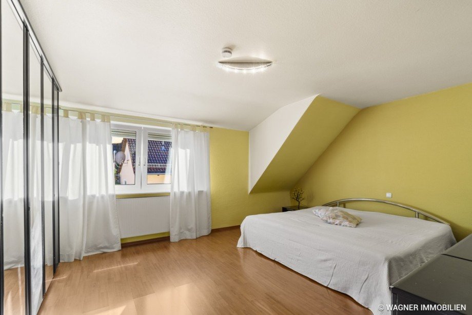 DG Zimmer Mehrfamilienhaus Wiesbaden