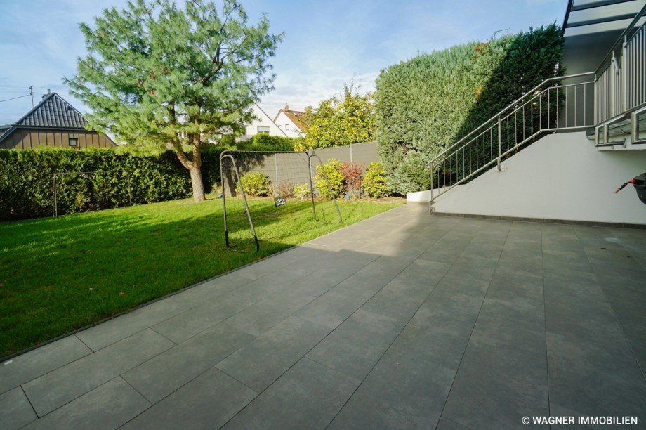 terrace Doppelhaush�lfte Wiesbaden