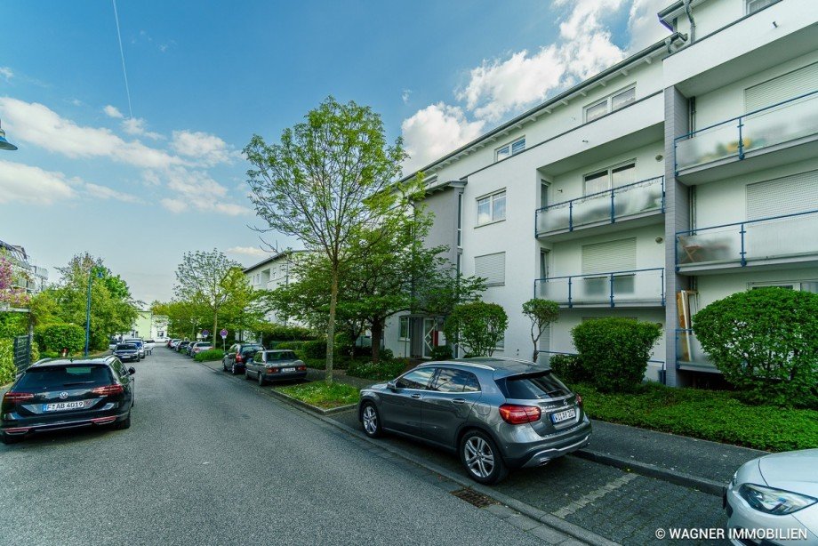 Stra�enansicht Erdgeschosswohnung Wiesbaden