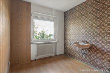 Kind Renovierungsbed�rftige Doppelhaush�lfte in Nordenstadt | WAGNER IMMOBILIEN