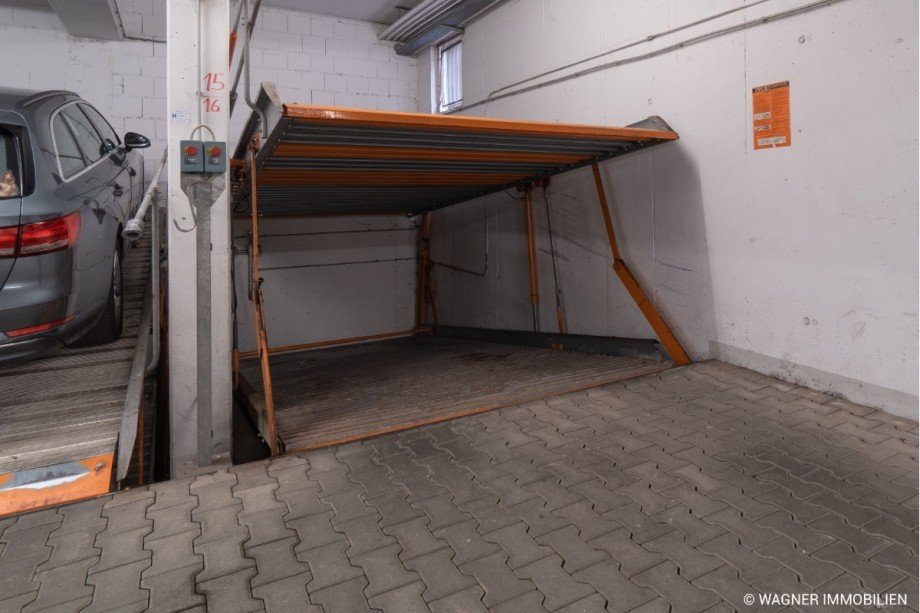 Duplexparker Dachgeschosswohnung Wiesbaden