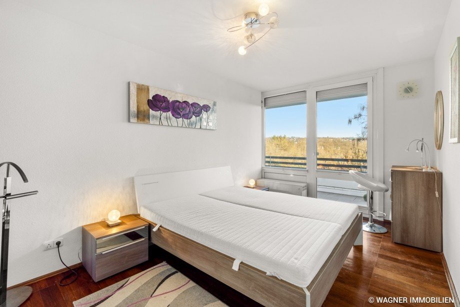 master bedroom Maisonettewohnung Wiesbaden