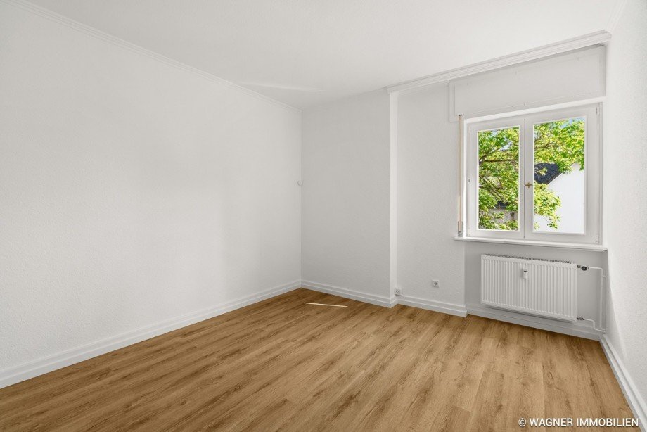master bedroom Etagenwohnung Wiesbaden