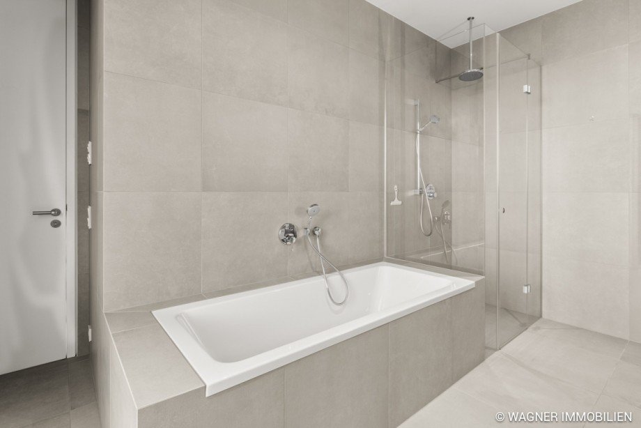 Bad Penthousewohnung Wiesbaden