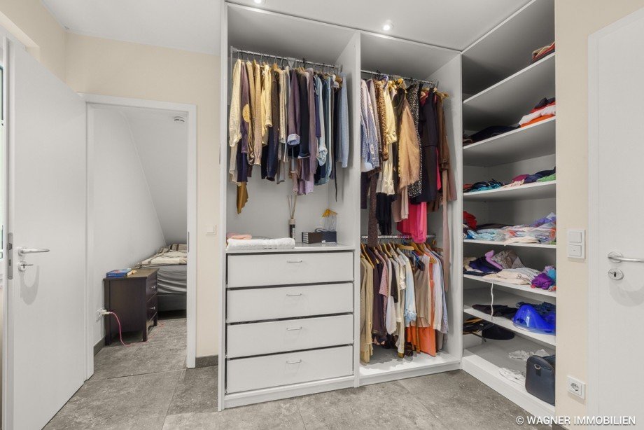 dressing room Reihenendhaus Heidesheim