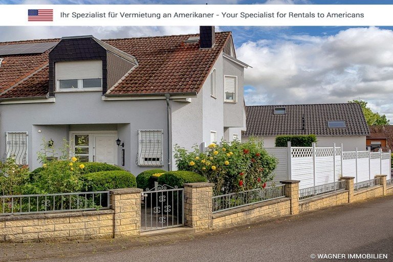 front view Wiesbaden - Nordenstadt Doppelhaushlfte Modernized Duplex with garage in Nordenstadt | WAGNER IMMOBILIEN