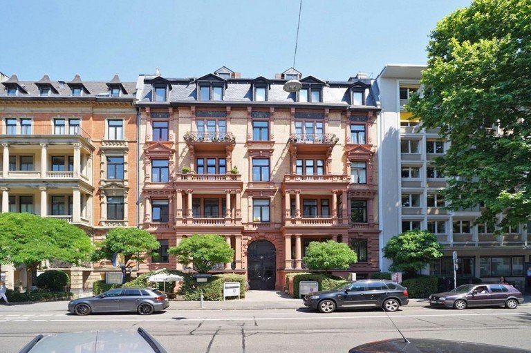 exterior view Wiesbaden Etagenwohnung Beautifully Restored Historic Apartment - Prime Location, Balcony & Parking | WAGNER IMMOBILIEN
