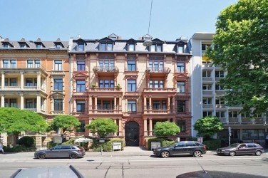 Hauptbild Beautifully Restored Historic Apartment - Prime Location, Balcony & Parking | WAGNER IMMOBILIEN