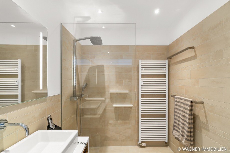 Elternbad Etagenwohnung Wiesbaden