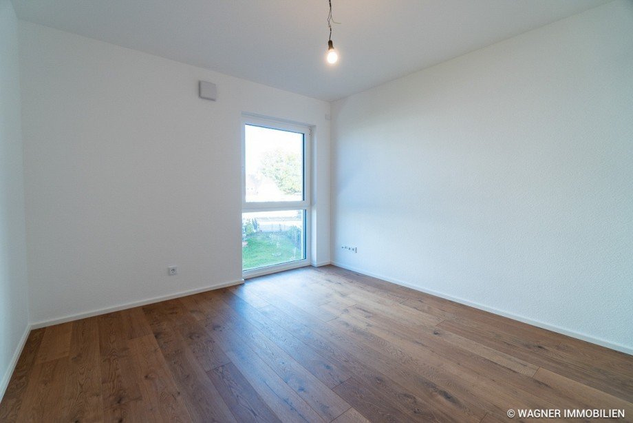 bedroom 1 Etagenwohnung Mainz-Kostheim