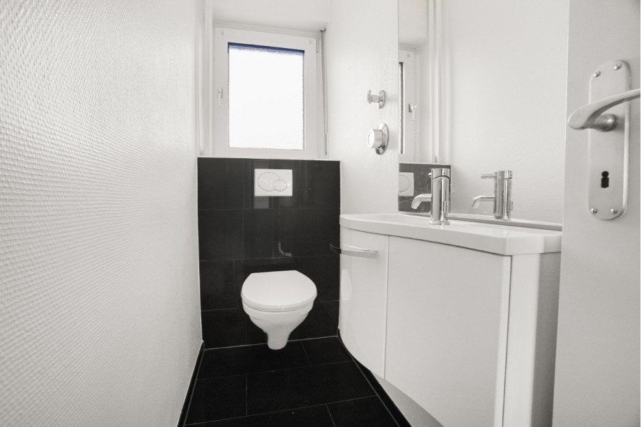 G�ste-WC Erdgeschosswohnung Wiesbaden