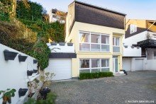 house view Single house with 2 garages in WI-Sonnenberg | WAGNER IMMOBILIEN