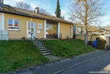 front view Newly modernized house with garden and garage in idyllic location  | WAGNER IMMOBILIEN