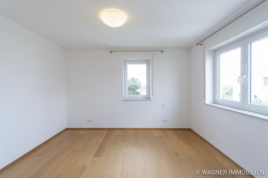 2nd floor bedroom with... Einfamilienhaus Bodenheim