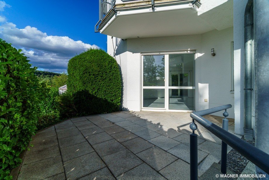 terrace Doppelhaush�lfte Niedernhausen