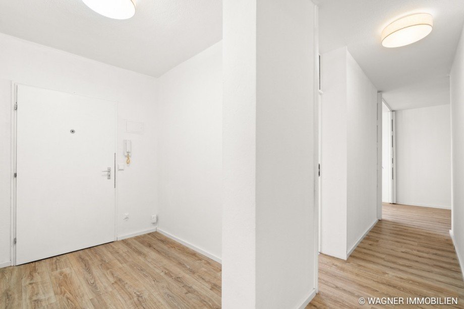 Garderobe und Flur Etagenwohnung Wiesbaden