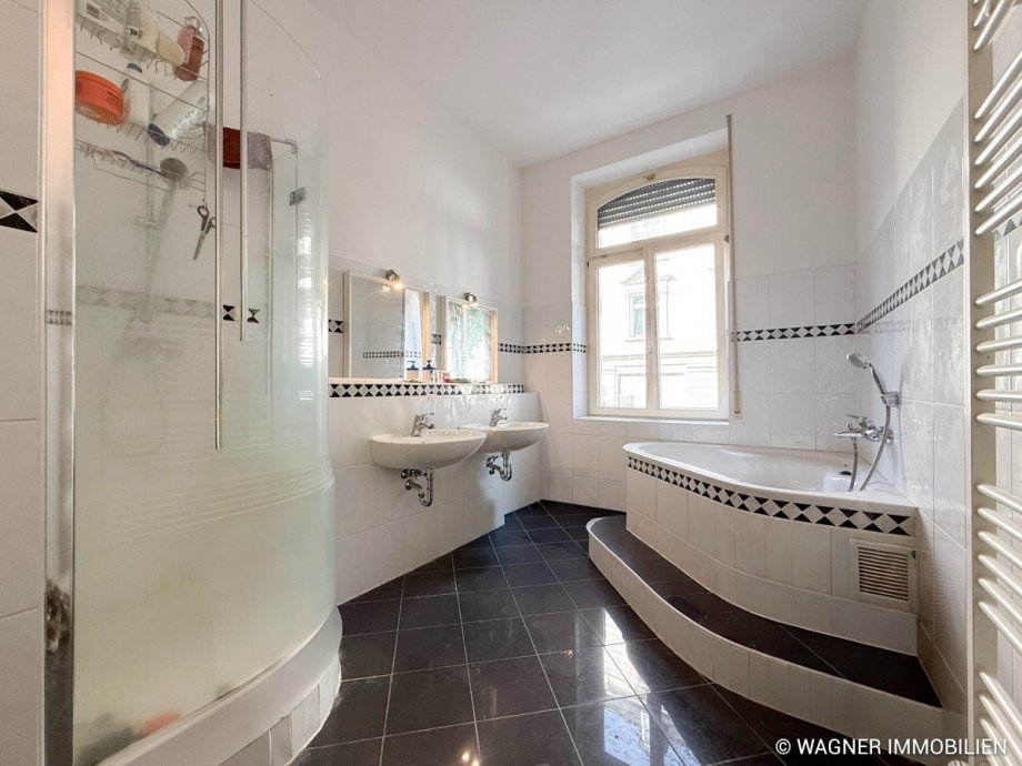 bathroom Etagenwohnung Wiesbaden